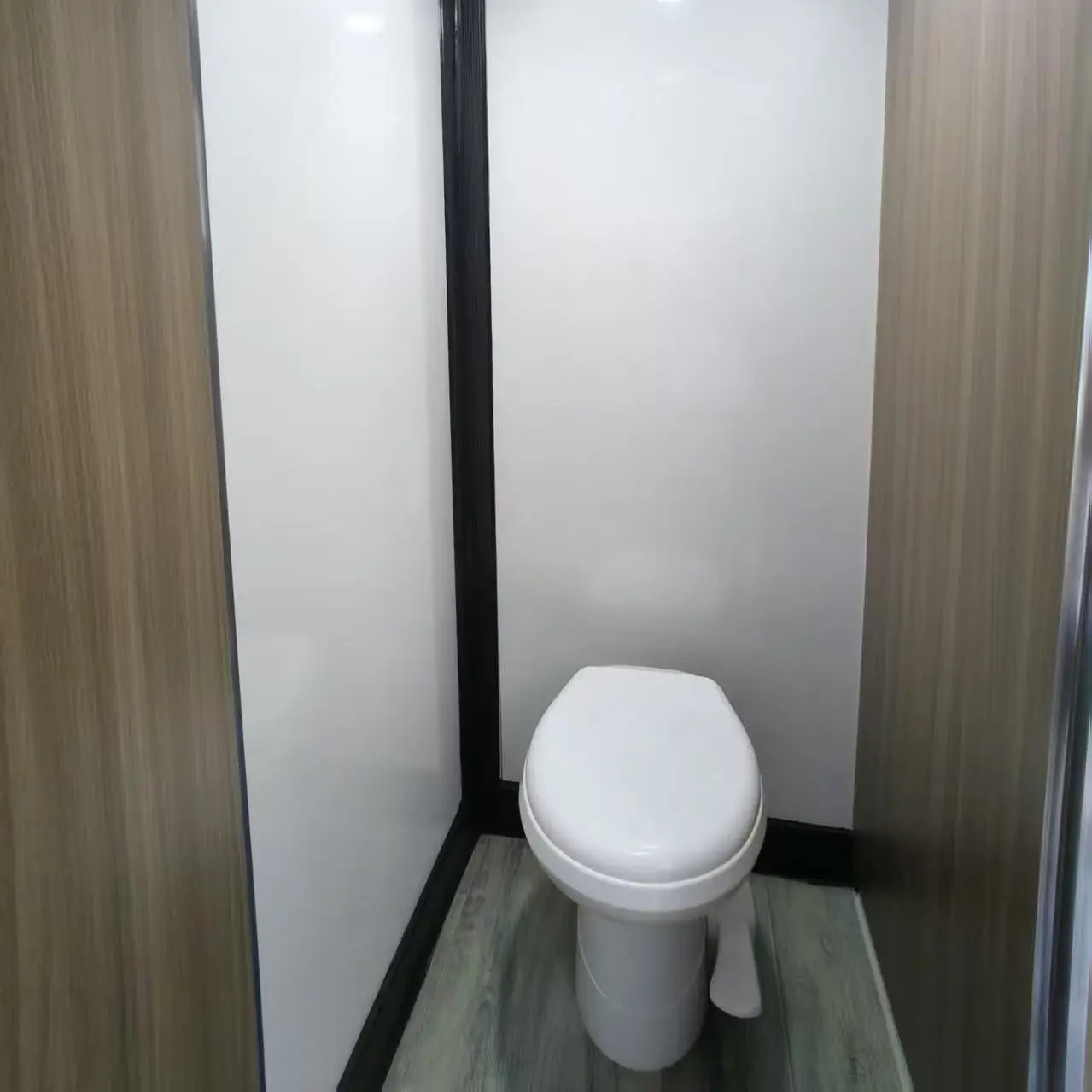 Camping Portable Shower Toilet Combo Trailer Self Plumbing Flushable Mobile Restroom For RV Park  Remote Campground