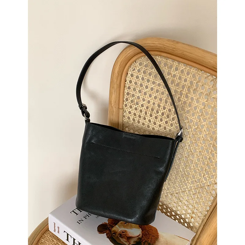 

Head Layer Cowhide Bucket Bag Women's Leather High-grade 2024 Shoulder Crossbody Women's Casual Armpit Purses And Handbags