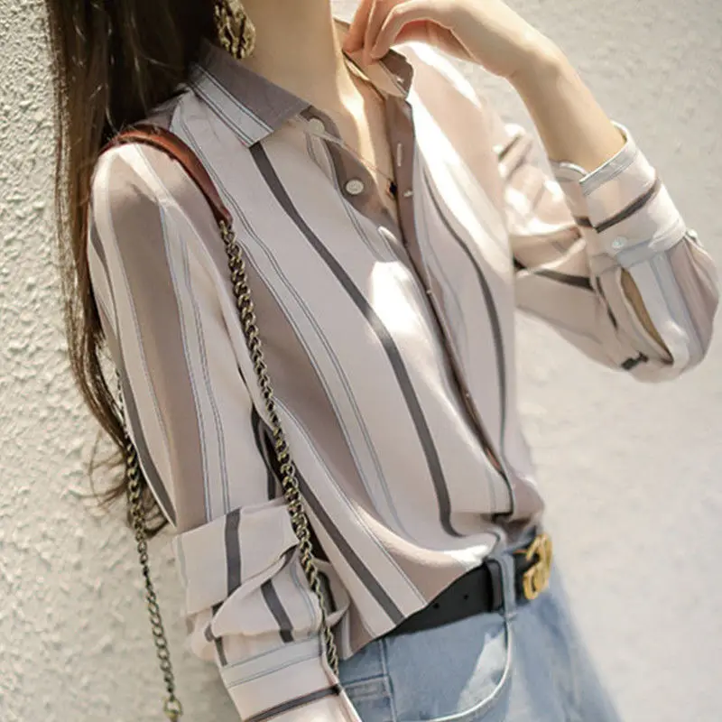 

Fashion Lapel Striped Loose Chiffon Shirt Plus Size 2022 Spring Office Lady Commute Women's Clothing Casual Button Blouse Female