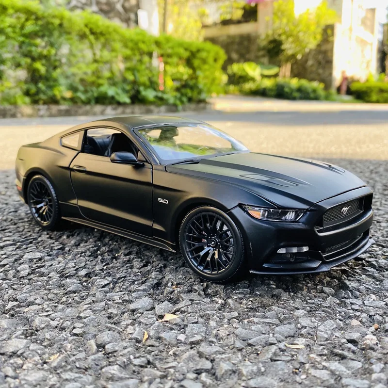 1:36 Ford Mustang GT 2015 Alloy Sports Car Model Diecast Metal Racing Vehicles Car Model Simulation Collection Children Toy Gift