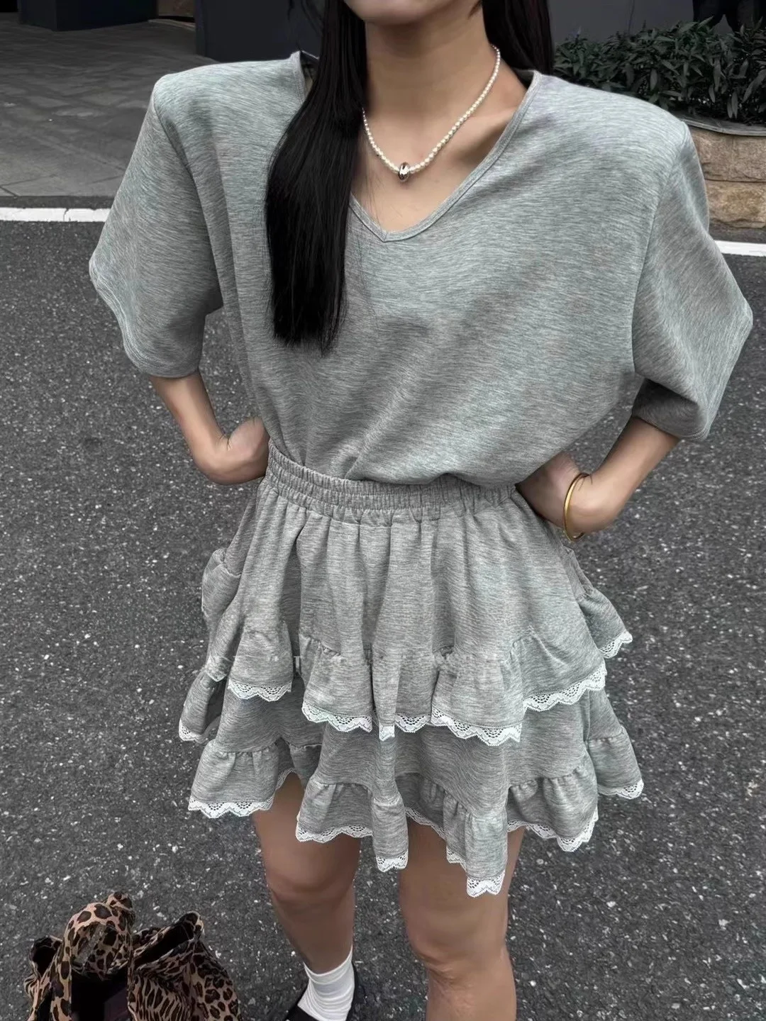 

oulder Pad T-irt Top Women's V-ne Loose Slim Elastic Waist Lace Splice Hemmed f Skirt Set Cotton ort Sve