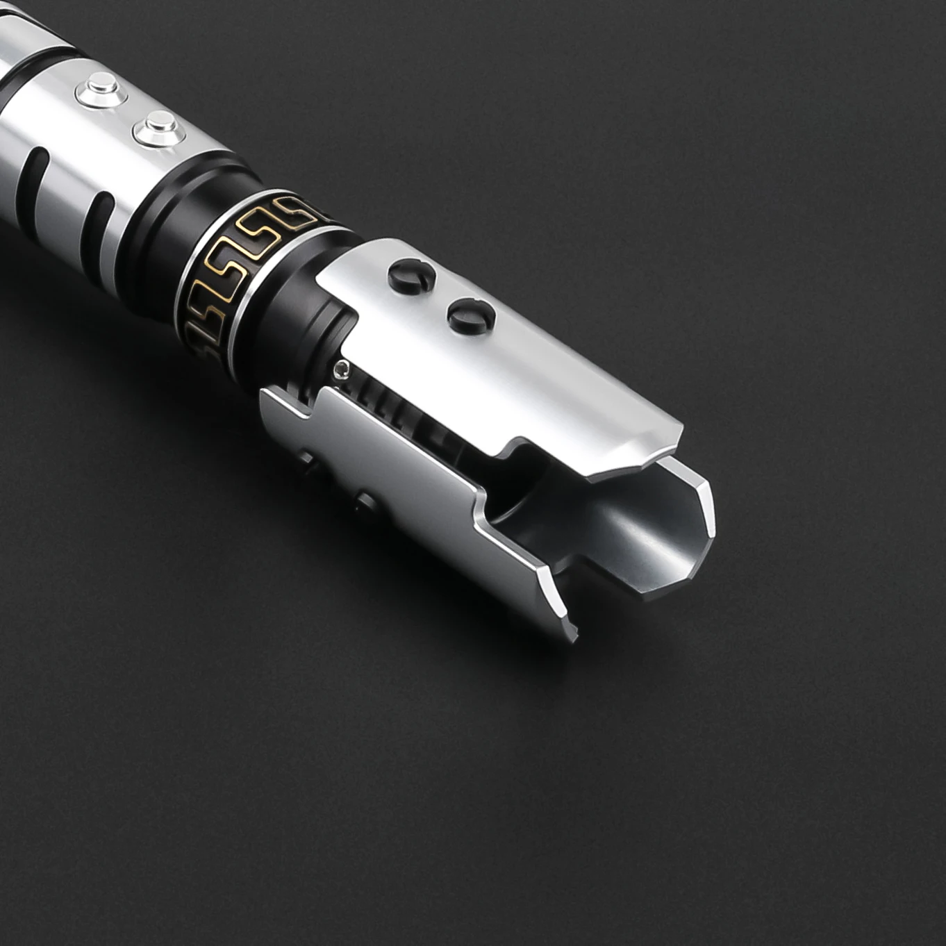 TXQSABER Neo Pixel Lightsaber Judger SNV4 Proffie Smooth Swing Metal Handle Force Heavy Dueling Cosplay Jedi Toys