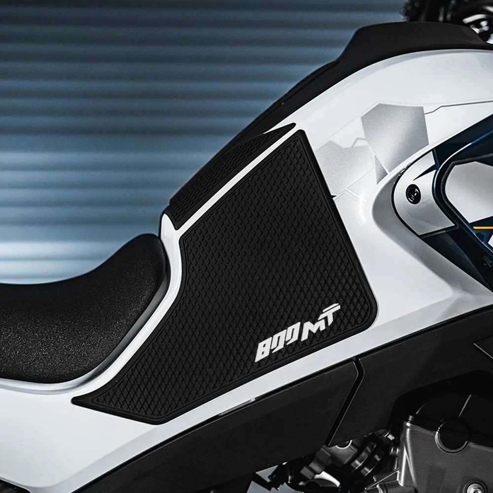 

NWE мотоциклетная защитная наклейка на бак для CFMOTO 800MT 800MT 800MT 800 mt, наклейки в виде рыбьей кости, ручки для бака 2023 2024