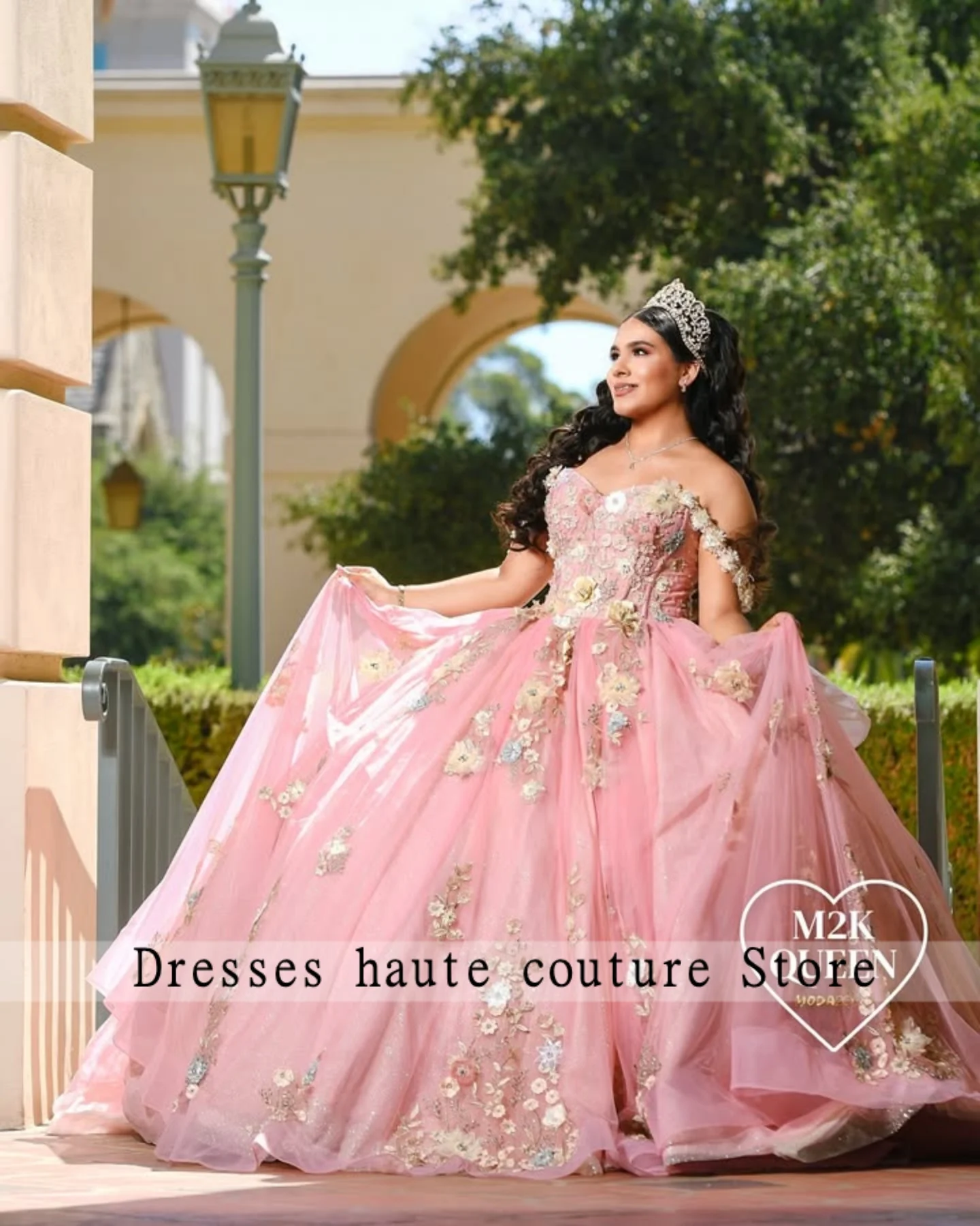 Doce novo rosa 3d flor apliques princesa quinceanera vestidos arco vestido de baile 2025 doce 16 vestido frisado vestidos de 15 anos