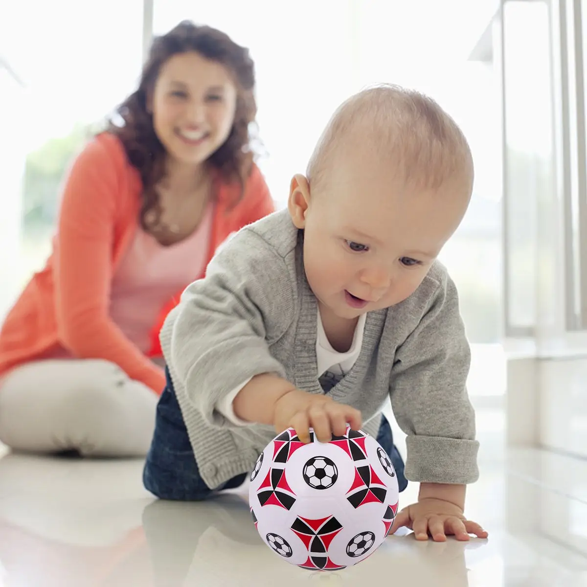 8 .5 Pat The Ball Soccer Toy Football Beach Kids Inflatable Sports Toys Mini PVC