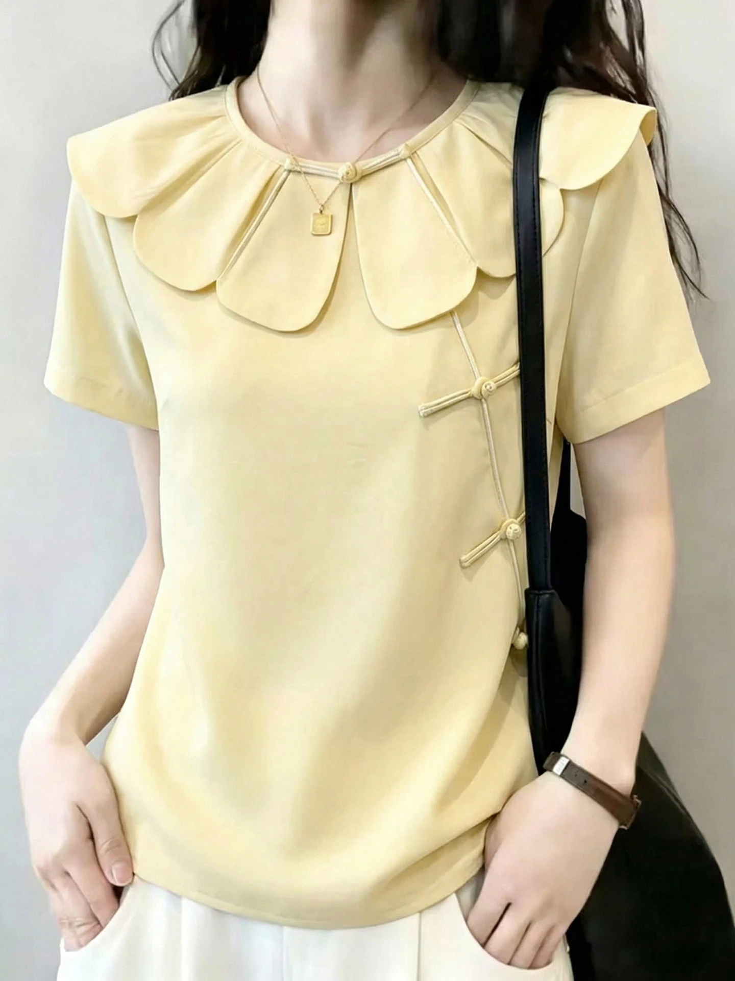 

Fashionable Summer T-Shirt Women's Straight Cut Short Sleeve Floral Trim Button up Versatile Stylish Korean Style Commute Wear
