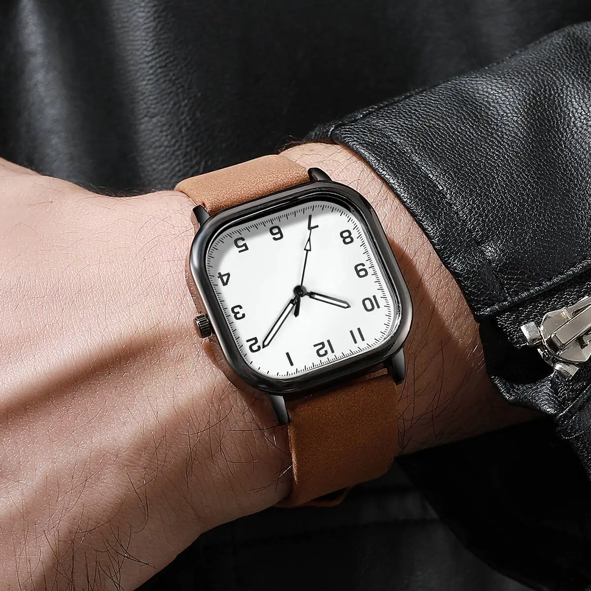 Orologi da uomo d'affari alla moda Orologio da polso al quarzo arabo quadrato semplice con cinturino in pelle Reloj Hombre (senza scatola)