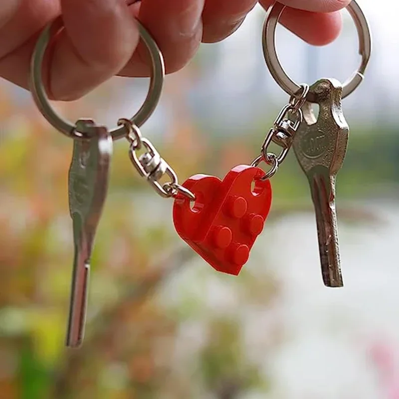 Couple Style Charming Heart-shaped Keychain Set -2 Pcs Matching Design Perfect Valentine's Day Gift for Girlfriend or Boyfriend