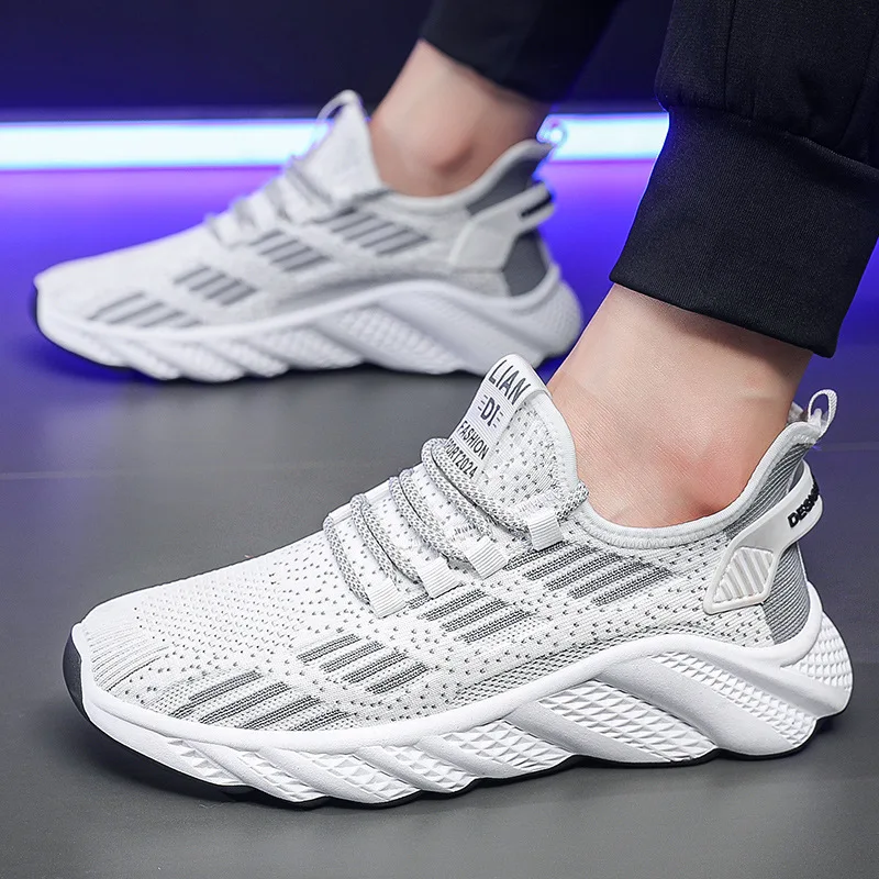 Neue Atmungsaktive Mesh-Herrensportschuhe Rutschfeste Studenten-Freizeitlaufschuhe Herren-Einzelschuhe