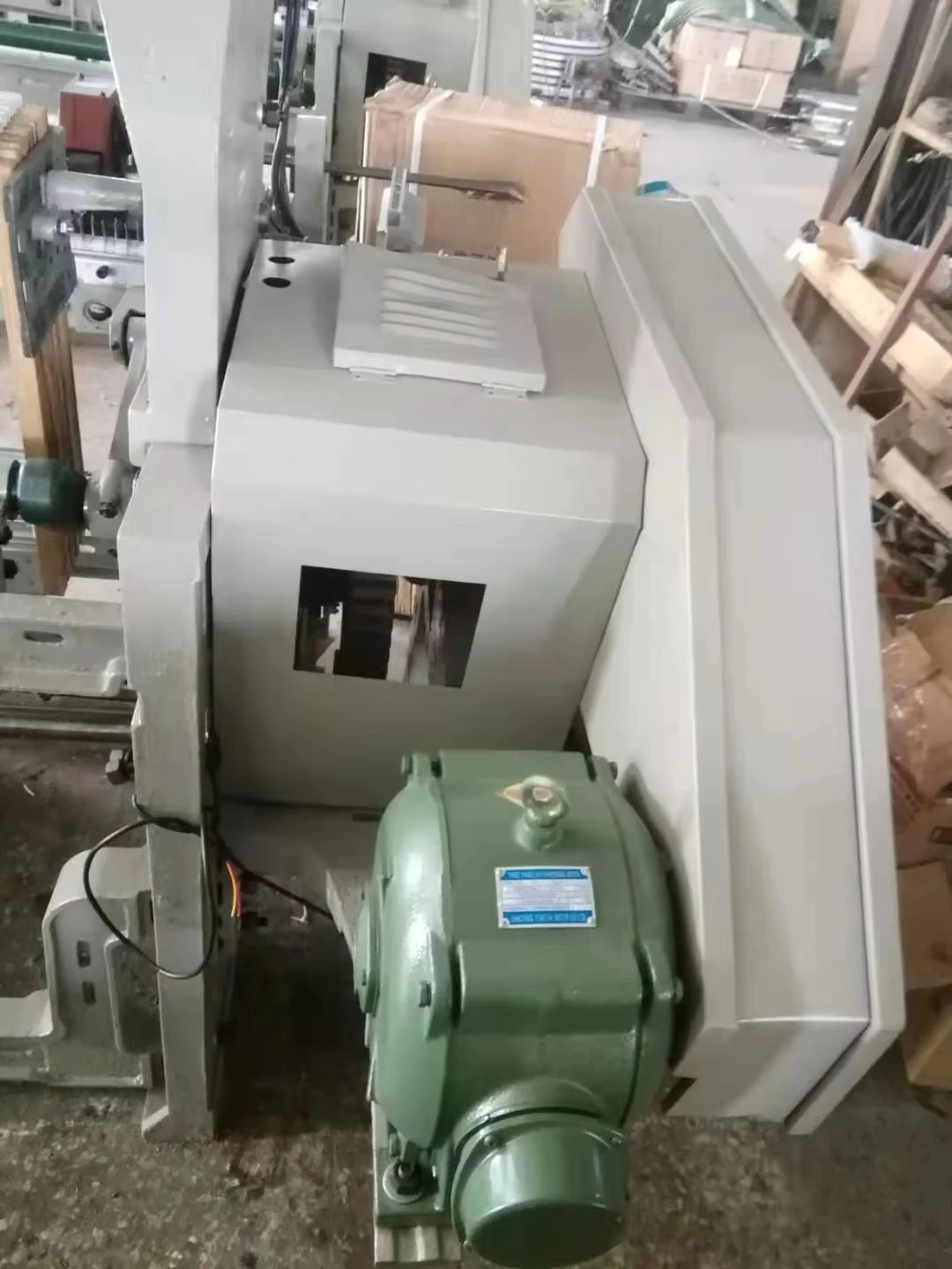 Bild 4: Ga798 Schwebenetz-Rapierschleppwebmaschine