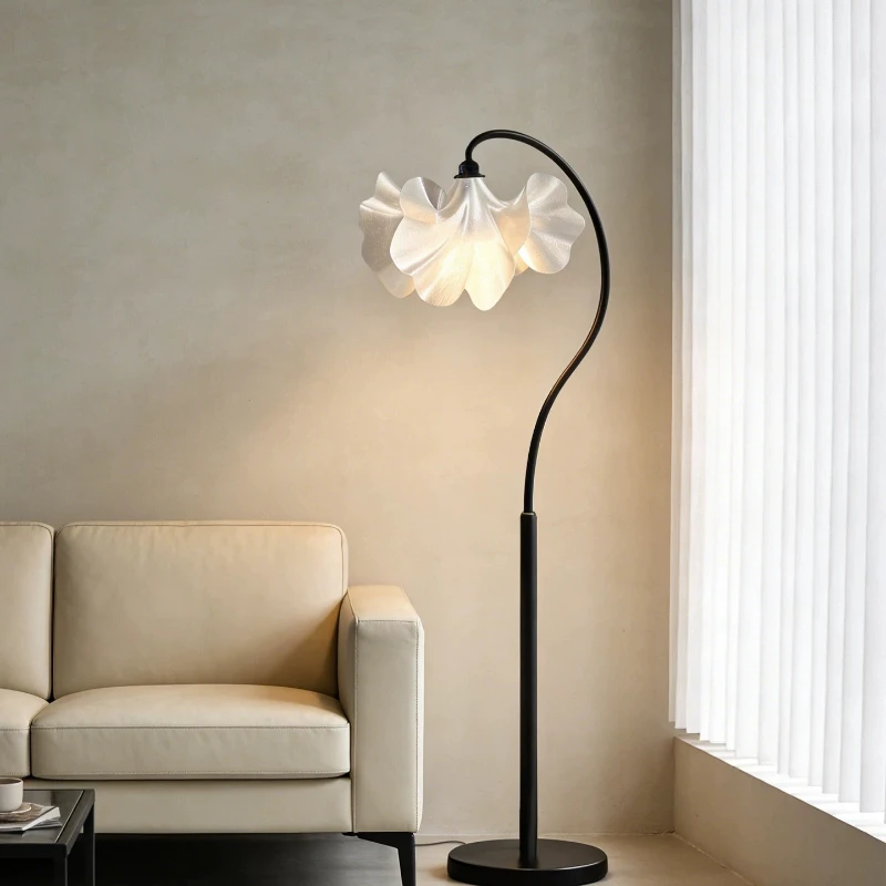 Pleated flower floor lamp Internet celebrity design artistic atmosphere lamp high value living room sofa corner decorative lamp