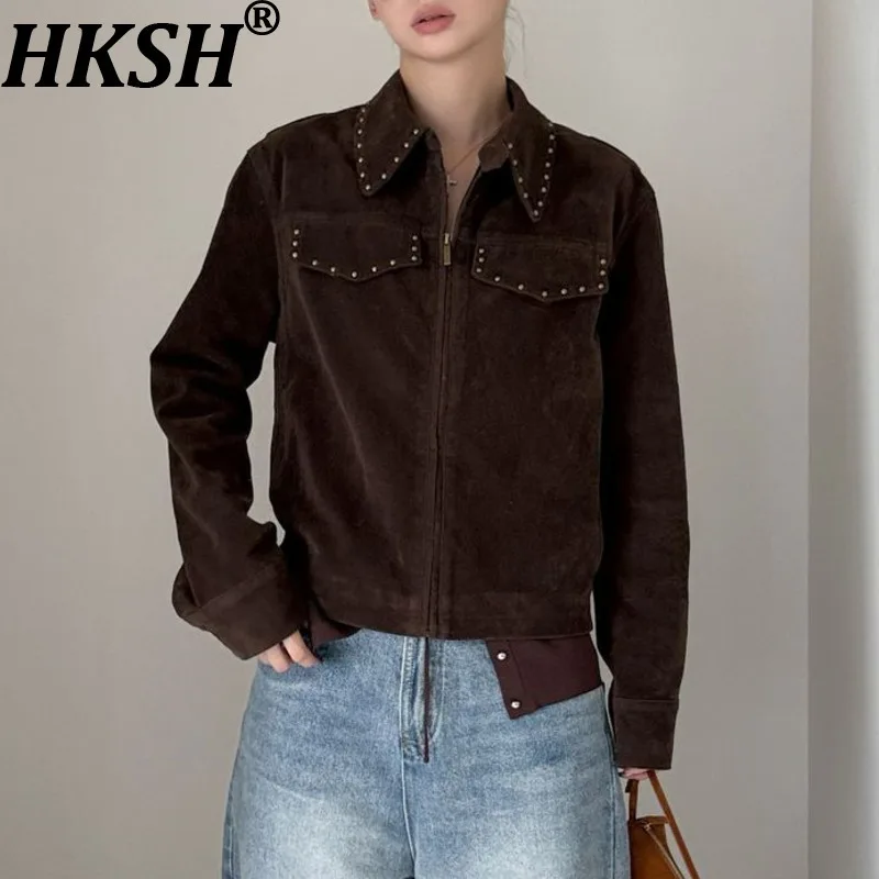 

HKSH весенне-осенняя новая женская куртка с заклепками из искусственной замши с отложным воротником на молнии, универсальная уличная одежда, элегантное шикарное пальто HK13444