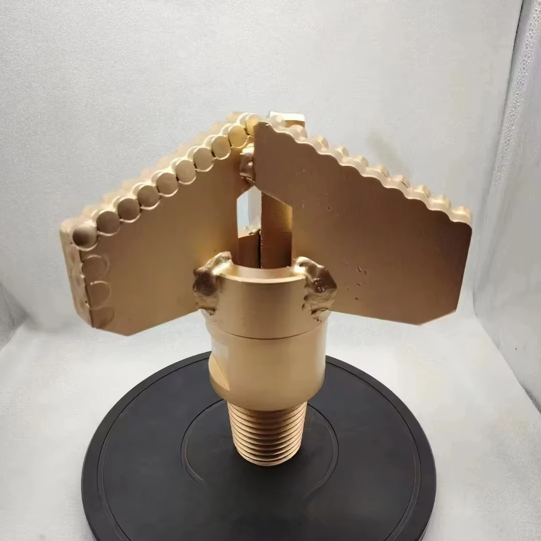 High Strength 3 Blade PDC Drag Bit Industrial Drilling Bit For Water Well Ore Mining