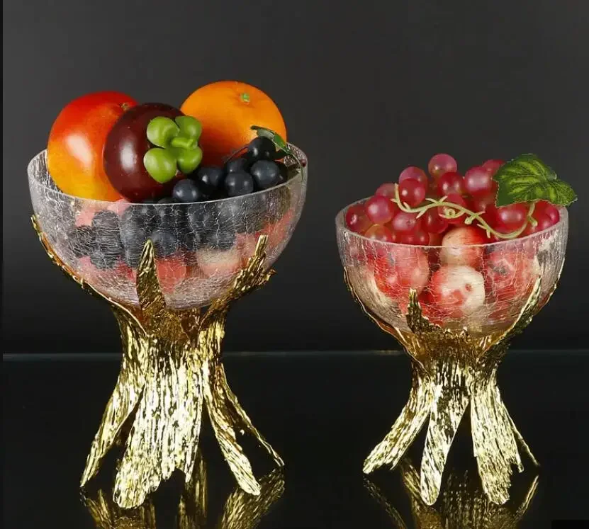 

Легкая роскошная металлическая стеклянная тарелка с фруктами на высоких ножках, тарелка с фруктами для свадебной вечеринки, тарелка для конфет и закусок, европейское украшение для дома, тарелка с фруктами