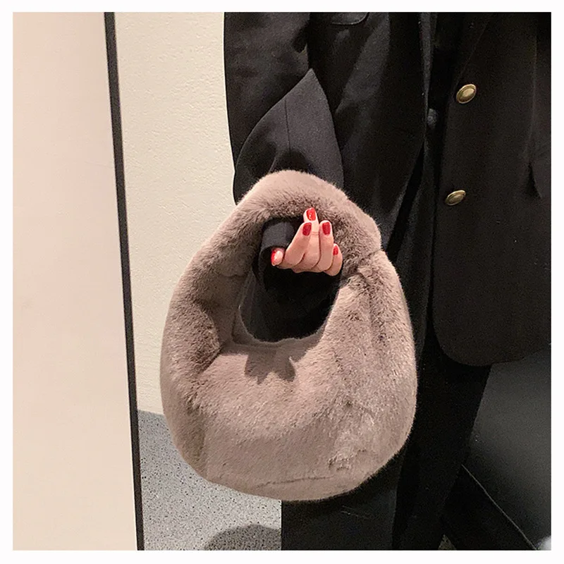 Autumn and Winter New Hair Bag Women's Fashion Niche Design Knotted Hand Bag Soft Versatile Handbag Plush Bag