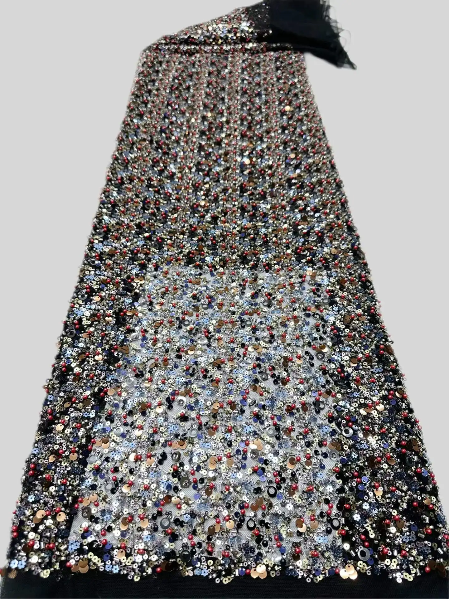 

2026 Latest African Beaded Lace Fabric Embroidery Lace French Mesh Sequins Lace Fabric Nigerian Tulle Lace for Wedding Dresses