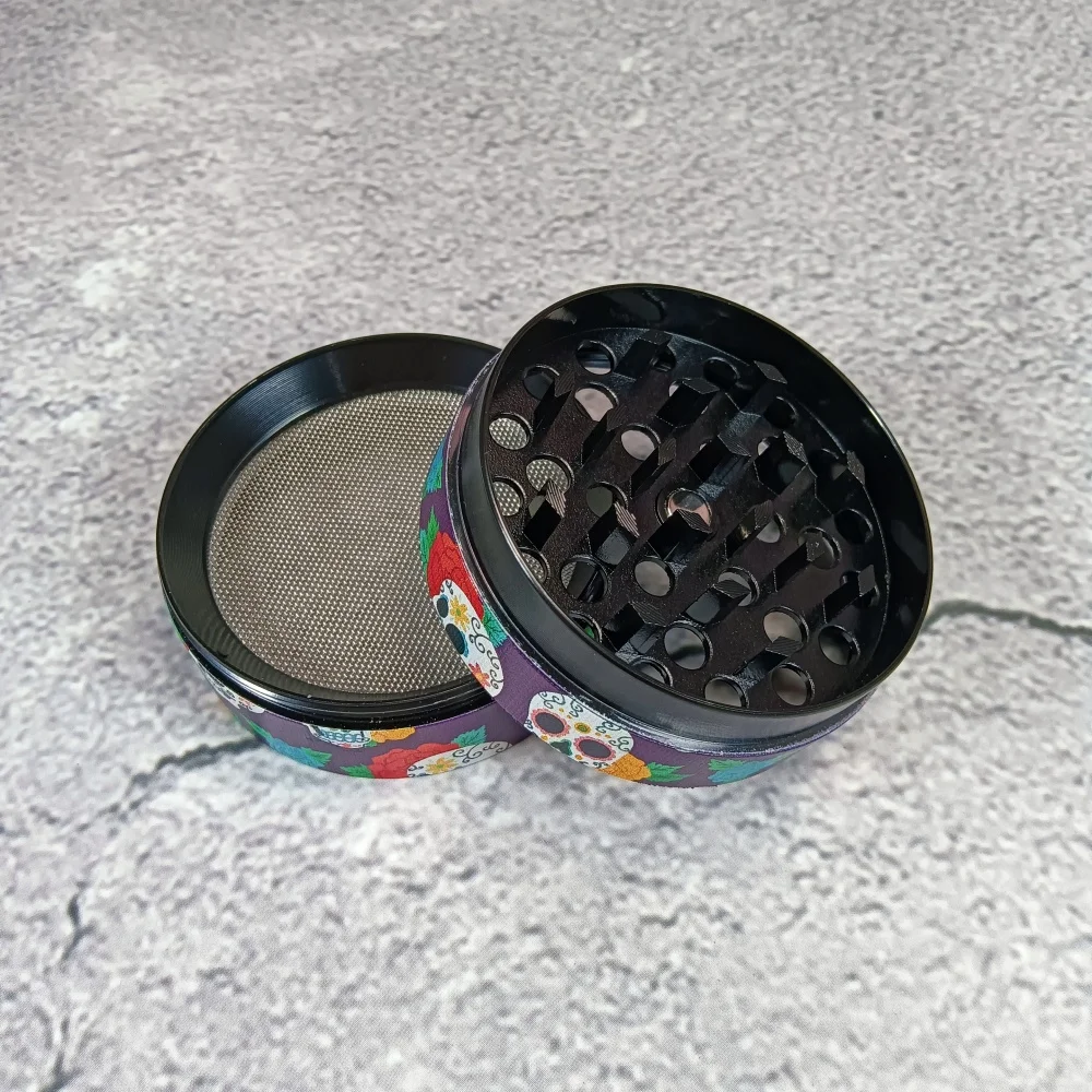 2 بوصة 50 مللي متر الجمجمة الكرتون المعادن عشب طاحونة العشب السيجار التبغ الفانيليا برعم طاحونة 4-Layers مطحنة هاون التدخين السجائر أداة