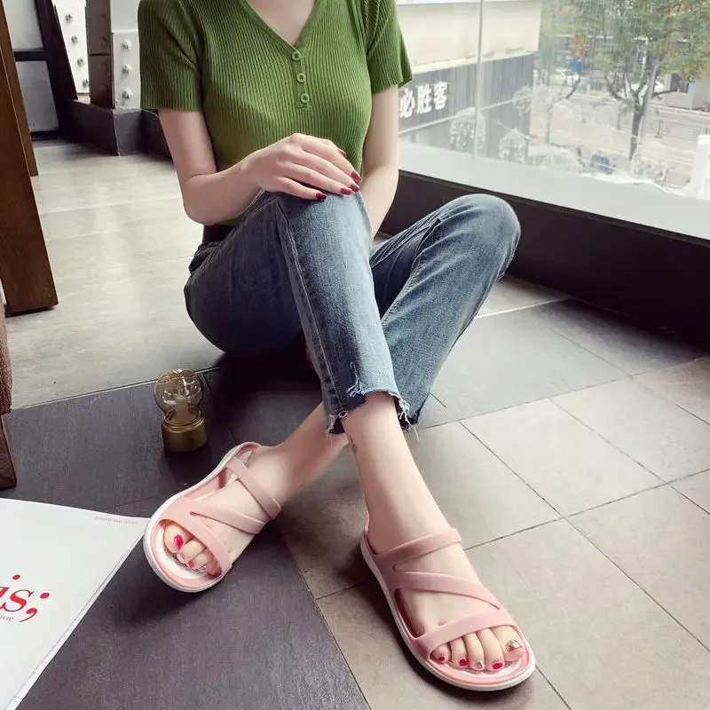 Experience the Seaside in the Korean Version of Beach Women's Sandals