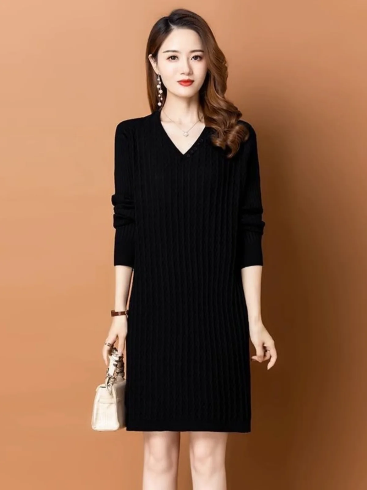 

Женские трикотажные длинные свеки больших размеров с V-образным вырезом, свободный крой, закрывающий живот, модный повседневный Dr, корейский Sle Polyes...