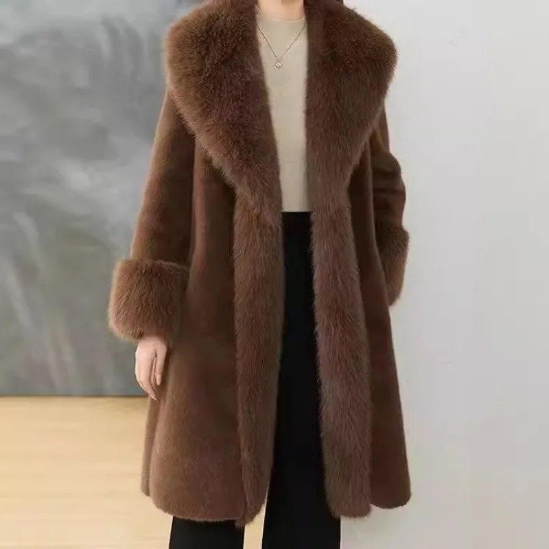 

Luxury High-quality Fur Patchwork Trench Coat Women Winter Faux Fur Coat Warm Thick Fur Jacket Design Clothes Windproof Overcoat