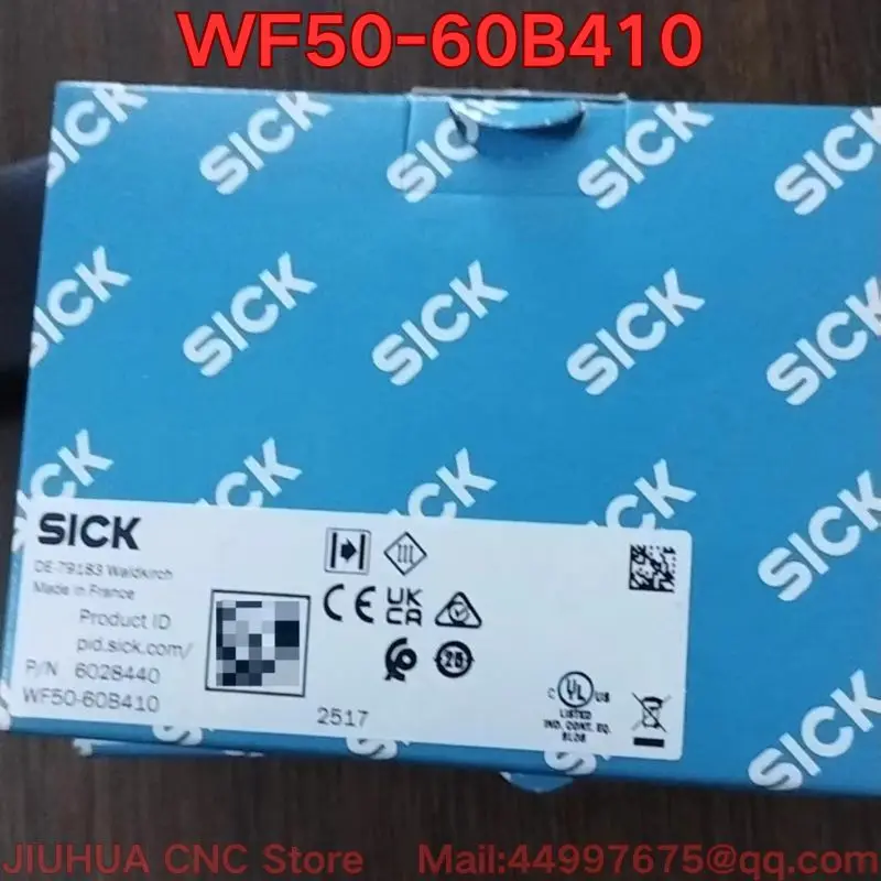 

New WF50-60B410 slot type photoelectric sensor