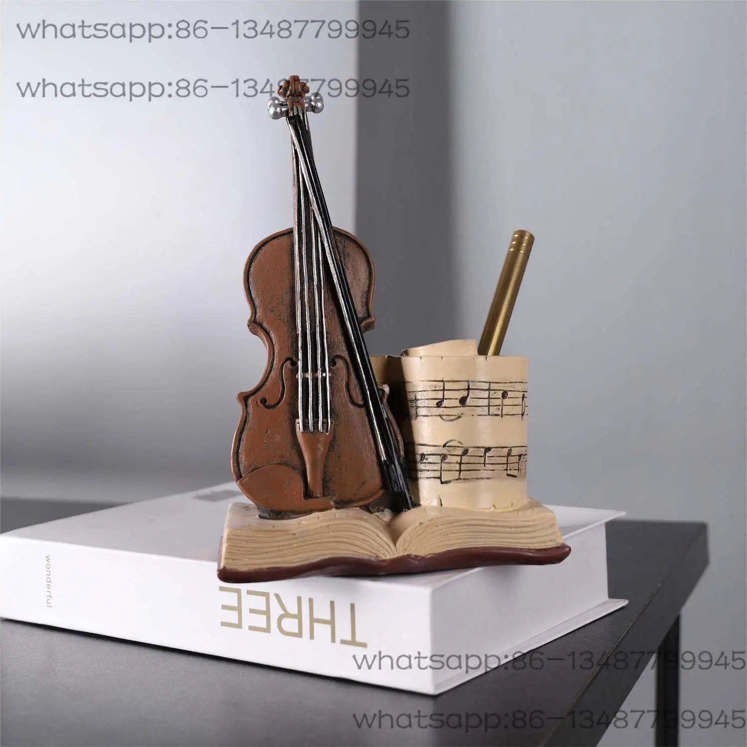 Retro Violin Ornament Creative Pen Holder Desk Personalized Pen Holder Study Office Bookcase Wine Cabinet Decoration