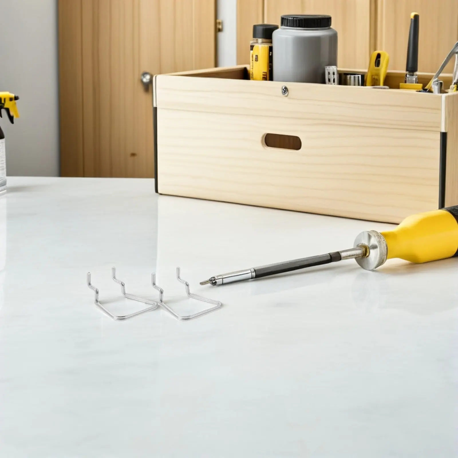 30個のステンレス鋼ペグボードフック、厚さ35mmの頑丈なダブルループツールホルダー、25mmの穴間隔に対応、ガレージや作業場に最適