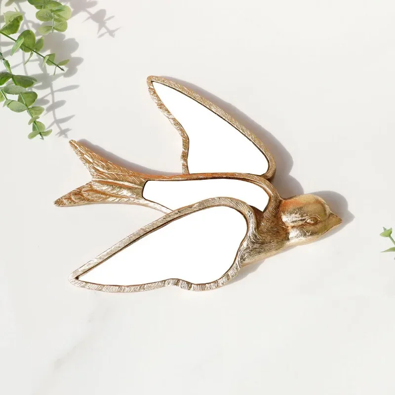 Swallow Shape Wall Mounted Mirror Golden Bird Background Simulation Animal Pendant Creative Metal Bedroom Decoration Accessories