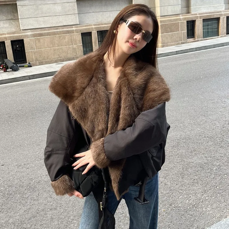 European Imported Mink Big Collar Down Cotton Jacket for Women in Winter 2025New Loose Style Overcoming fur Coat for Short Women