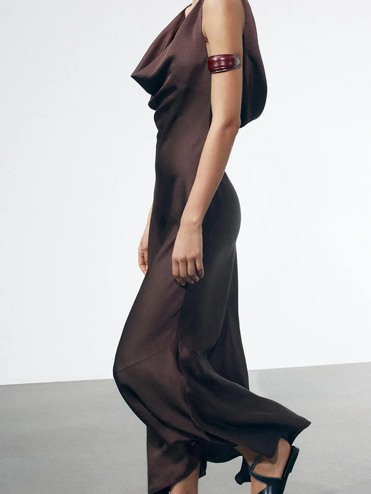 夏の新作セクシーな背中見せノースリーブシルクサテンロングドレス レディースファッション ギャザーウエストVネックAラインガウン
