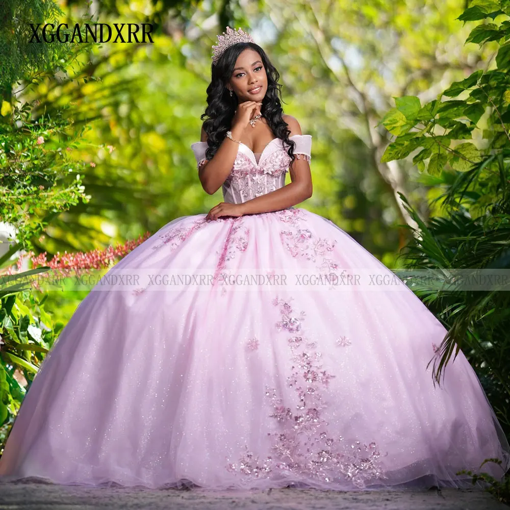 Abito Quinceanera rosa personalizzato 2025 Abiti da 15 Sweet 16 Sweetheart con spalle scoperte Perline Paillettes Dolce 16 Compleanno Gala