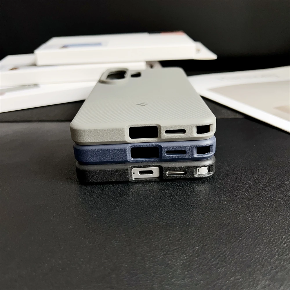 Etui Spigen TPU Magnetic Case do Samsung Galaxy S26 S25 Ultra S26 Plus S25 z obsługą bezprzewodowego ładowania Magsafe, odporne na wstrząsy, matowe, miękkie etui. — zdjęcie produktu 5
