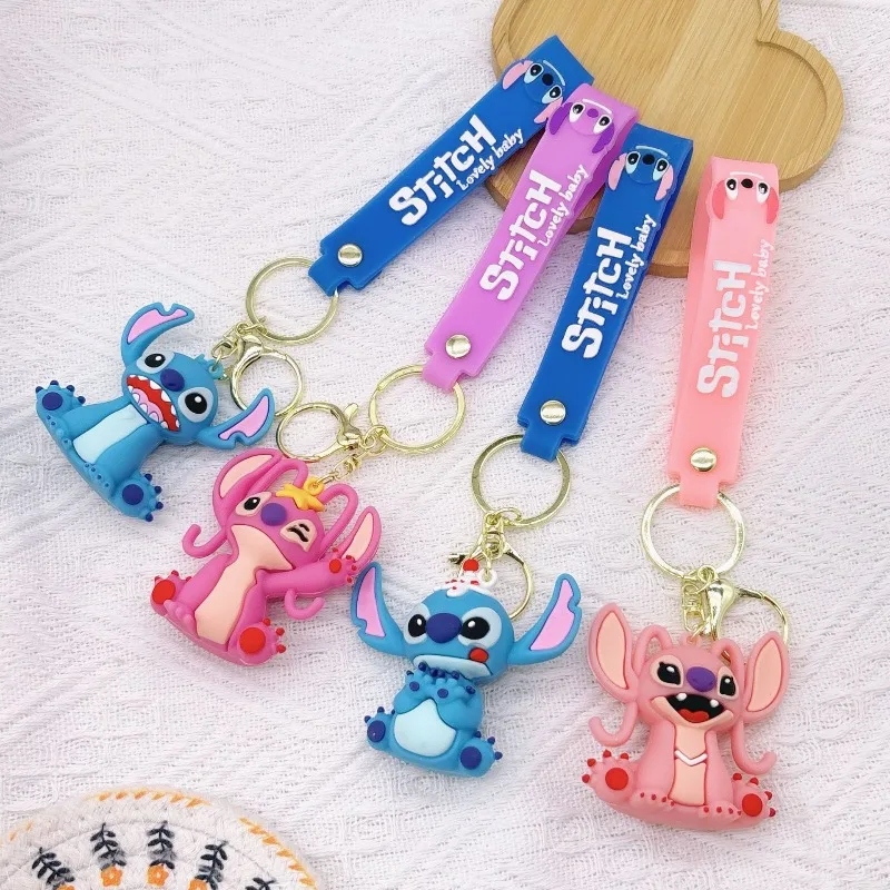 Nuevo llavero Stichi de PVC, colgante para estudiante, accesorios para parejas, pequeño regalo, llavero de silicona de dibujos animados, lindo Kawaii, enviar a amigos