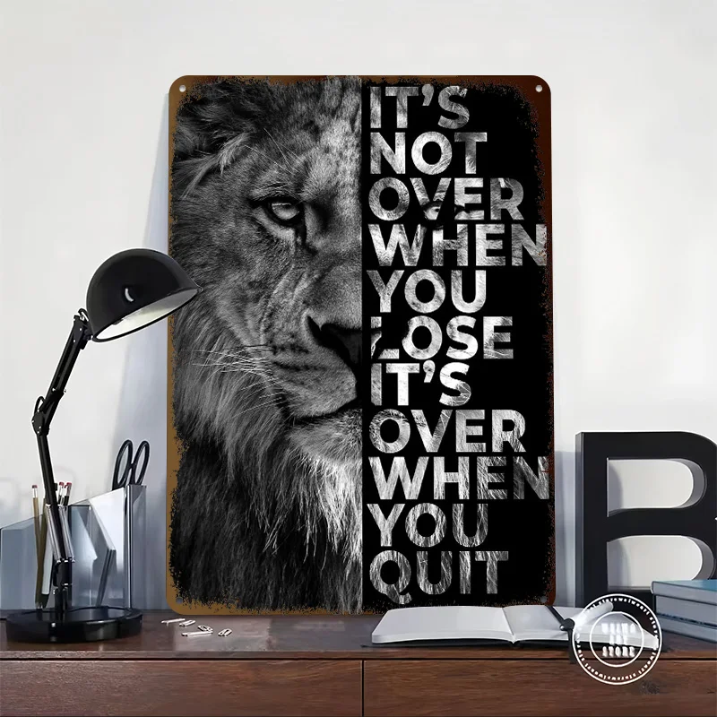 Never Give Up Printed Poster Customized Wall Art Retro Vintage Metal Tin Signs for Interior Gaming Room Decoration Cozy House