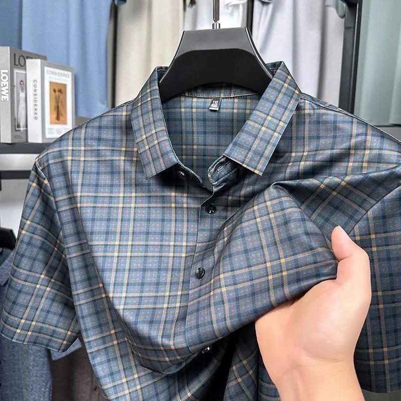 GELITAYIN Men's Blue Plaid Button Shirts Lapel Wrinkle Resistance No Ironing Ice Silk Short-sleeved Print Casual Seamless Busine