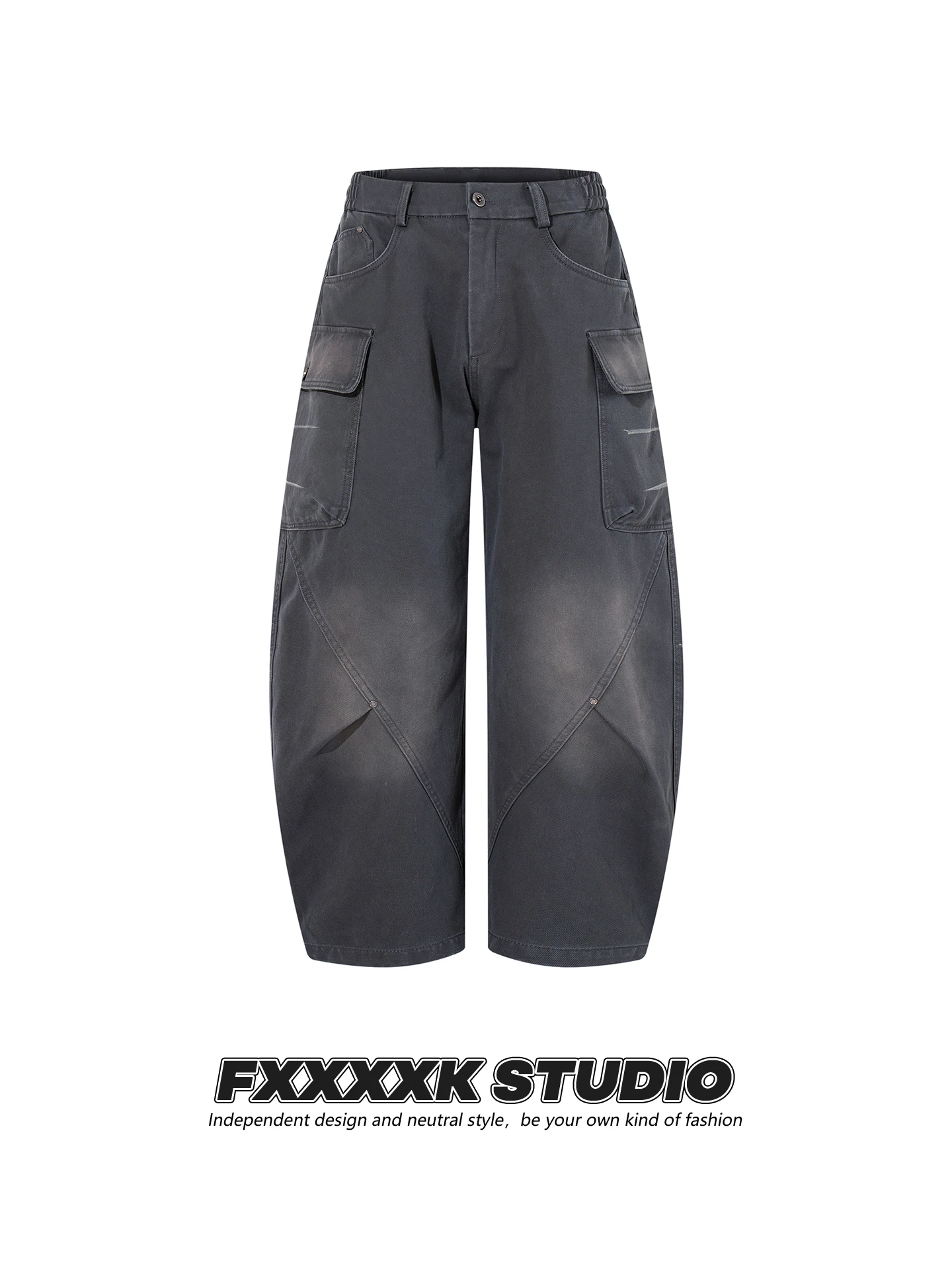 

Оригинальные брюки FXK Distred Waed: дизайнерские, с эффектом потертости, из небольшой партии, с деконструированным дизайном, свободные, прямого кроя, повседневные.