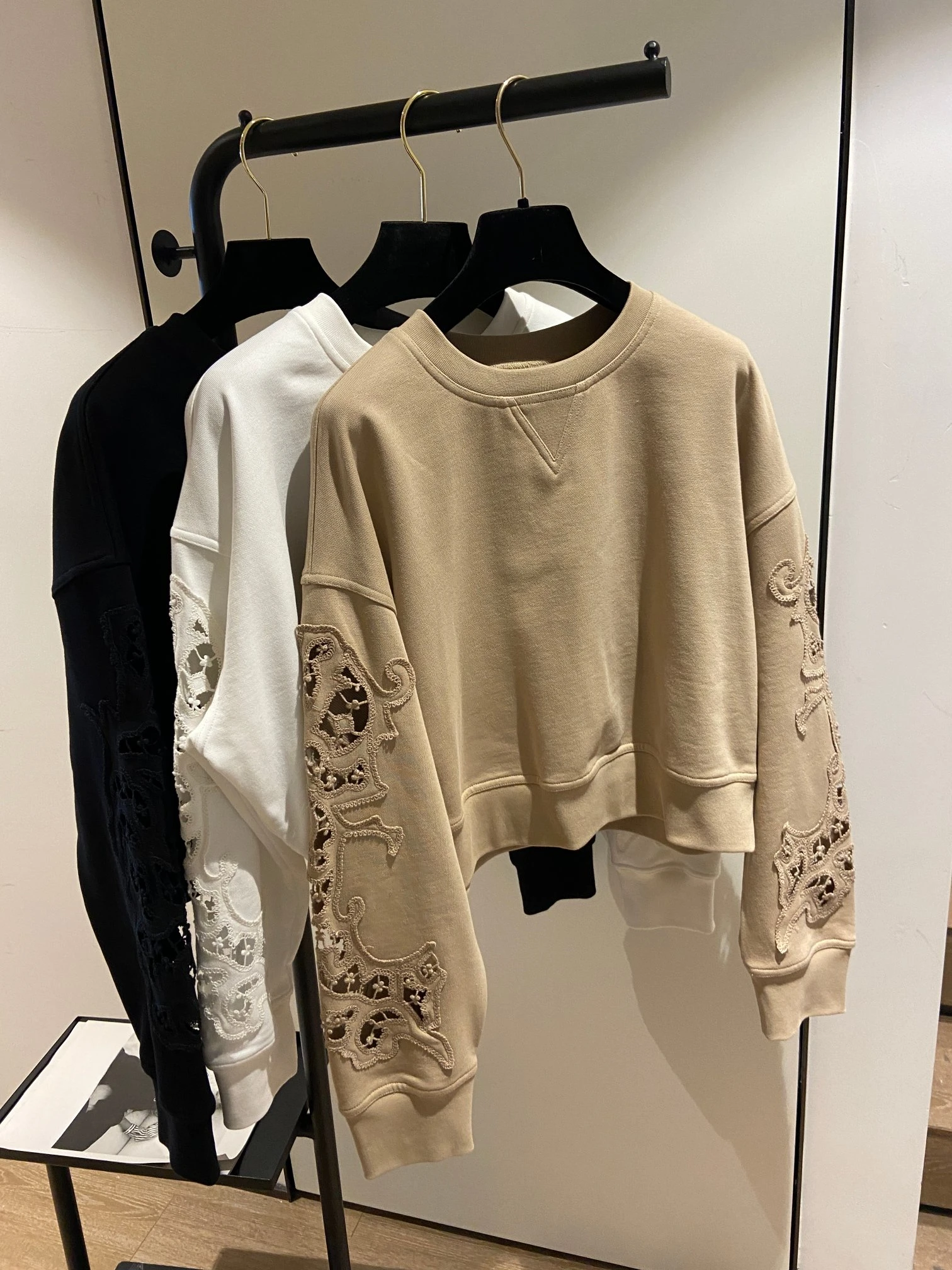 High-end Black Khaki White New Autumn Winter Long Sleeve Hollow Crochet Casual Commuting Versatile Sweatshirt for Women