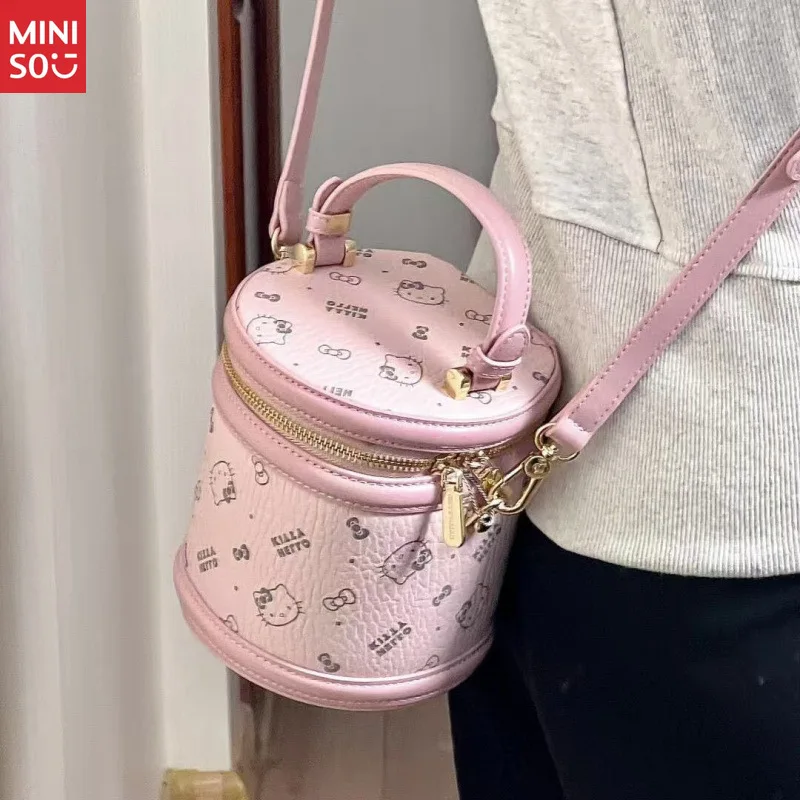 Miniso Hello Kitty 2025, nieuwe emmertas, ronde crossbody-schoudertas met handvat aan de bovenkant