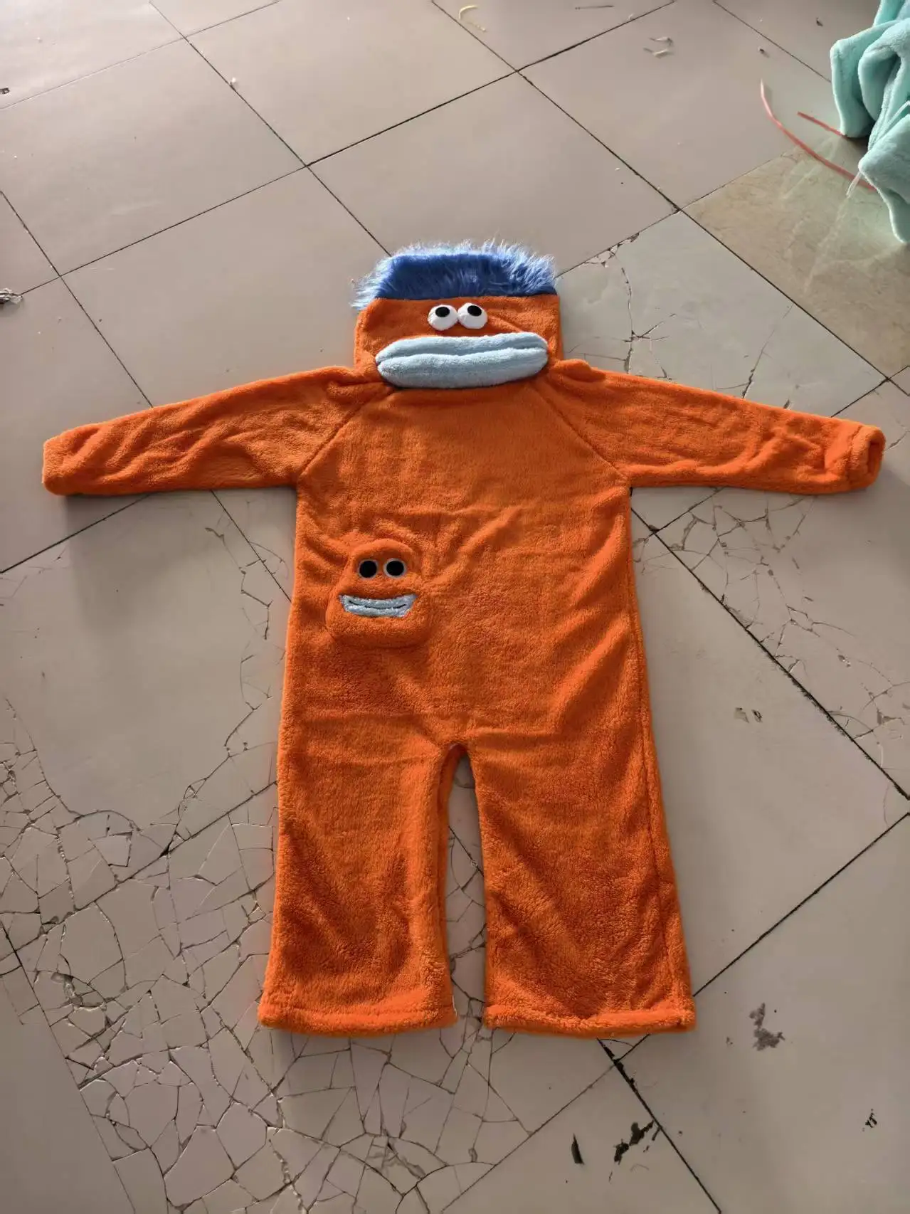 Generischer Enfant Ultra-Weicher Plüsch-Cartoon-Pyjama mit Großmaulmonster, Loungewear für Mädchen 2-10 Jahre, Niedlicher Lustiger Cosplay-Strampler-Set 2026 – Detail 5