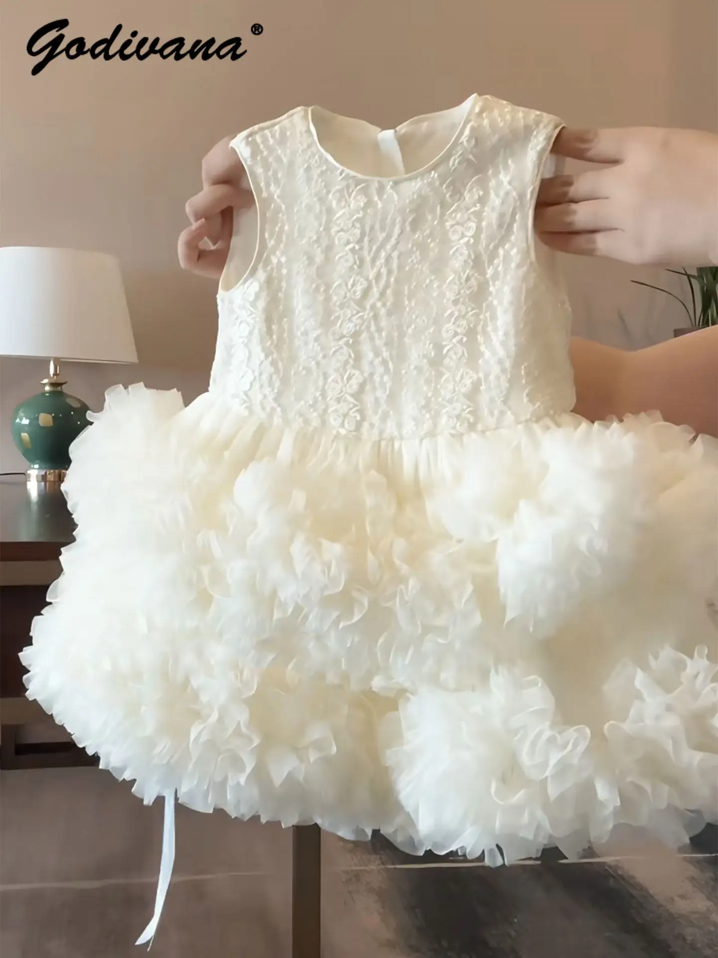 

Sweet Girls Summer Princess Birthday Party Gown 2026 New Fashion Kids White Lace Tulle Sleeveless Puffy Flower Girl Dresses
