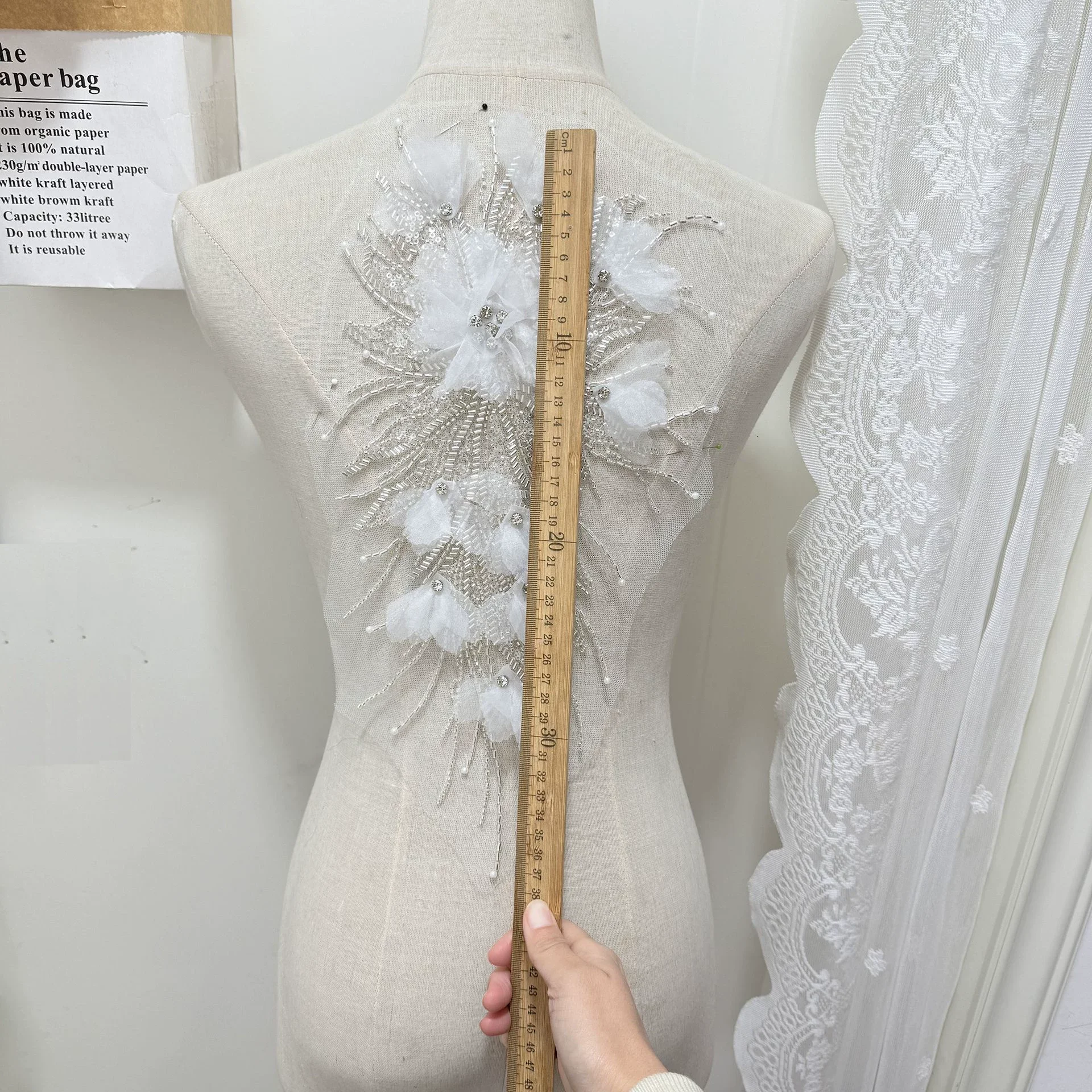 

1 пара 3D-аппликаций с бисером и пайетками для одежды, вышивка, нашивки для самостоятельного пришивания, аксессуары для свадебных платьев и одежды.