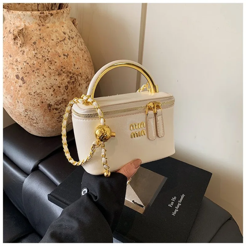 

Hot Selling Small Square Crossbody Bag - Fashionable Shoulder Box Purse, Lightweight & Durable, Multi-Purpose Everyday Accessory