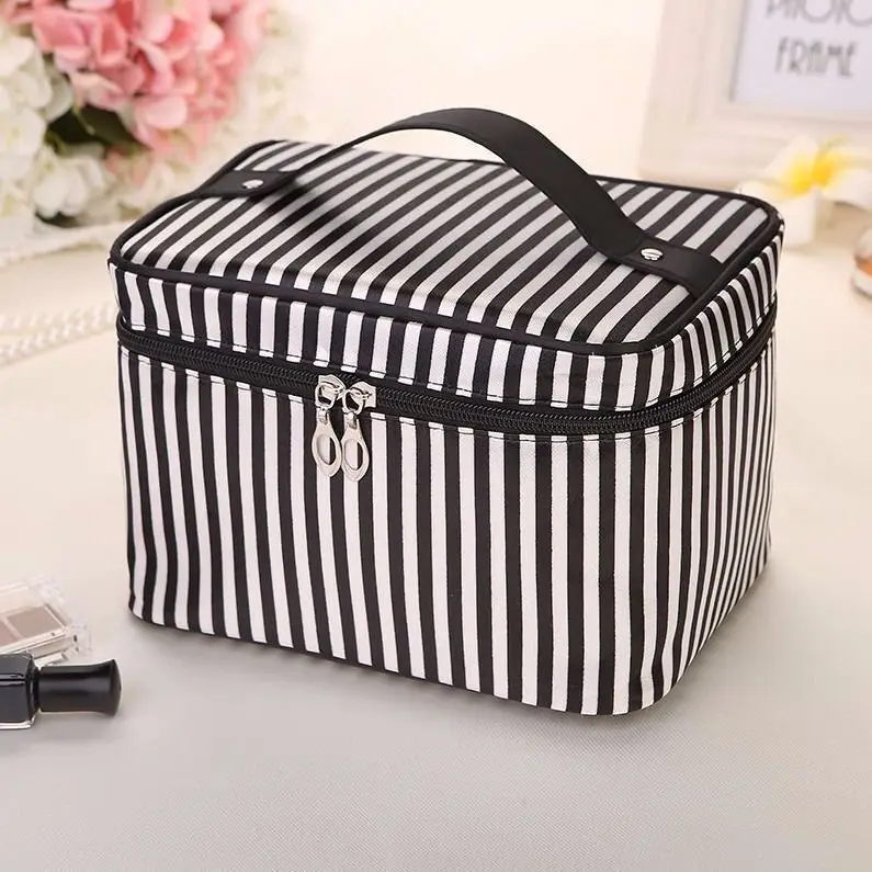 Tas Cuci Travel Portabel Dompet Penyimpanan Makeup Tahan Air Transparan Wanita Organizer Kosmetik Kapasitas Besar Kecantikan