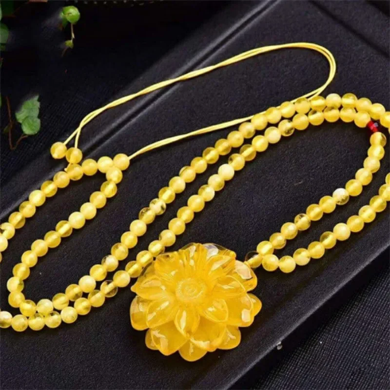 Hand Carved Honey Wax Chicken Oil Yellow Sunflower Pendant Amber Steaming Day Versatile Hanger Russian Jewelry Wholesale