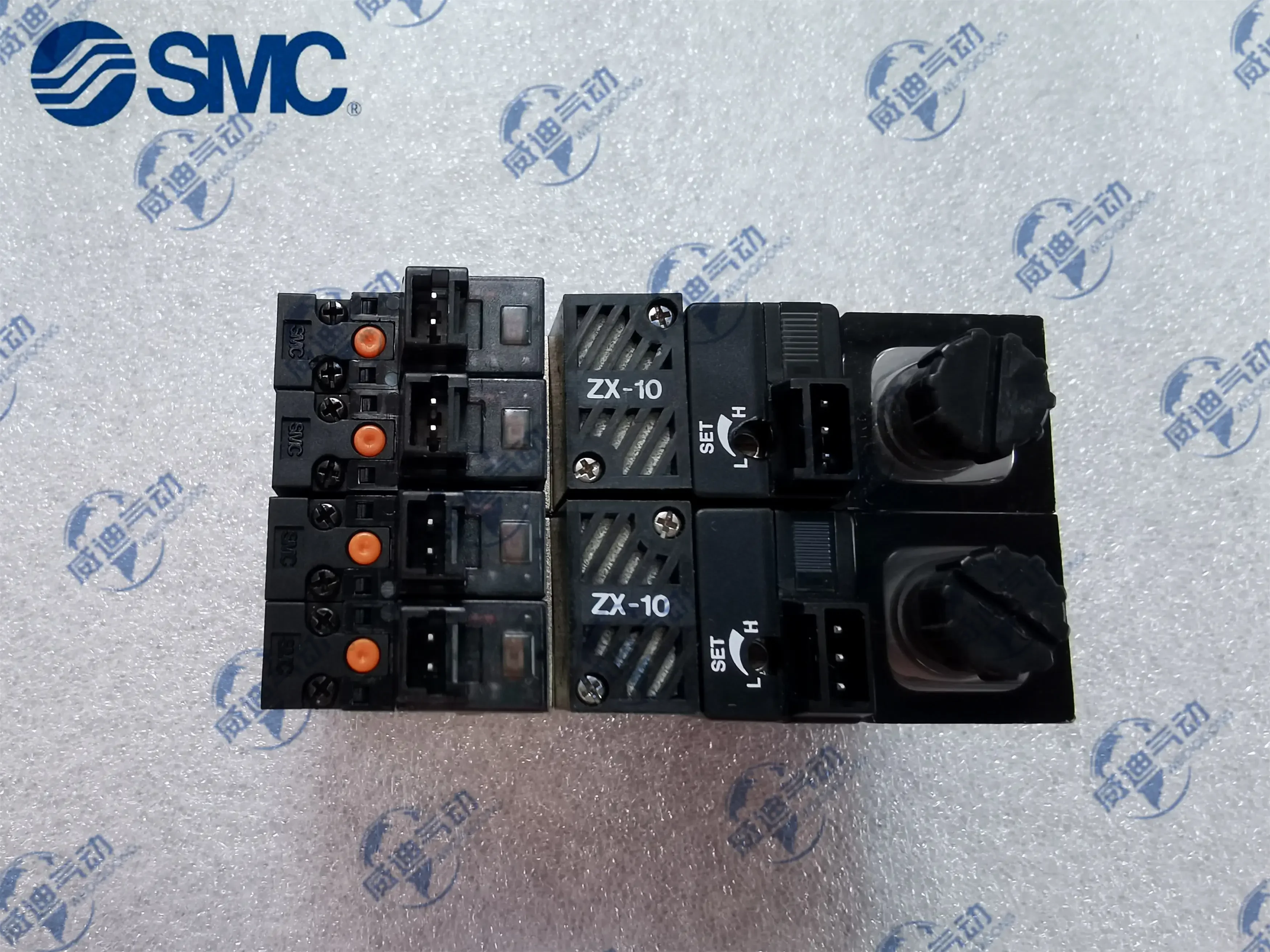 

Вакуумный эжектор SMC ZX1101-K15LZ-F/ZSP1-BOX/ZX1101-K15LZ-PSL
