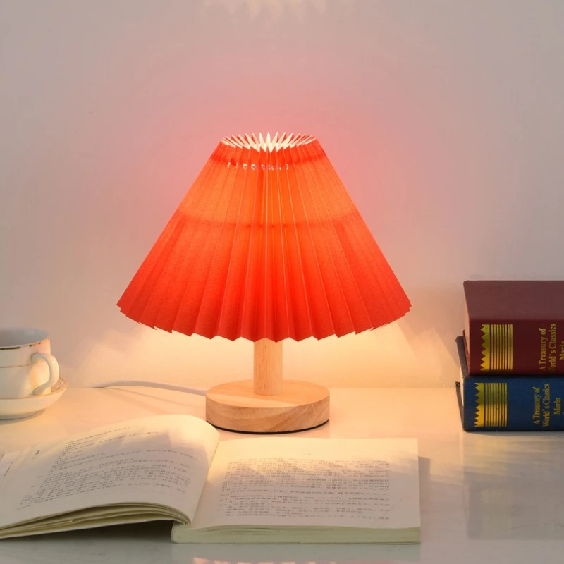 北欧インライト高級研究読書折りたたみデスクランプベッドライトクリエイティブ無垢材雰囲気デスクランプ