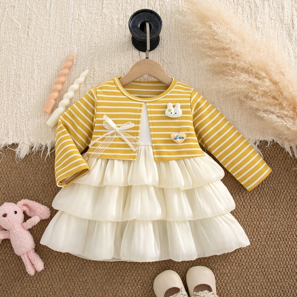Autumn And Winter New Baby Girl Dress Long Sleeved Imitation Two Pieces Sweet Beauty Baby Daily Outdoor Wear Girl Cute Dress