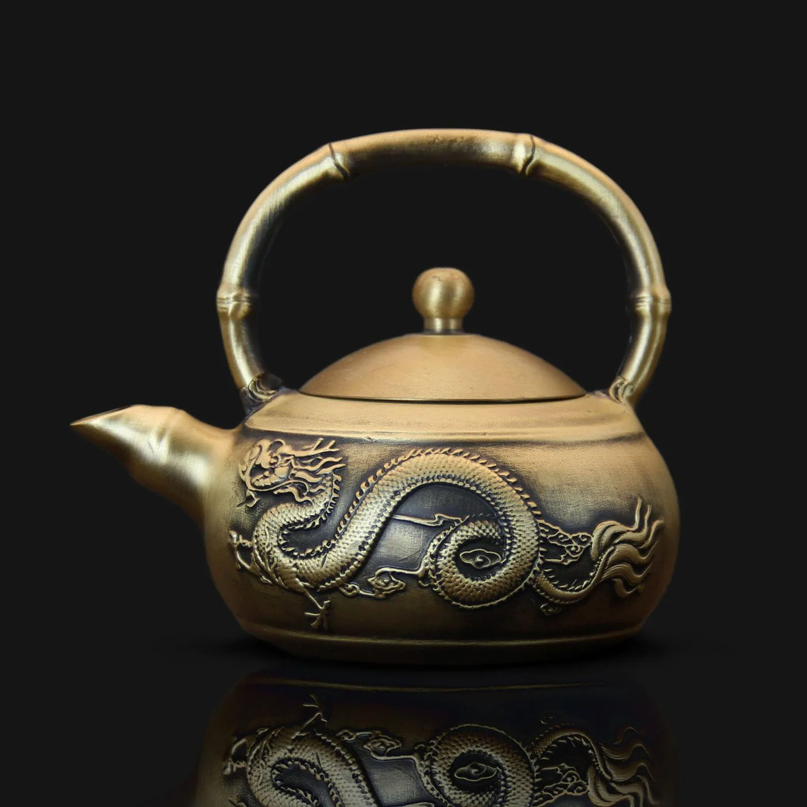 Retro Dragon and Phoenix Teapot with Bamboo Handle Chinese Kung Fu Tea Pot Brass Water Pot Wine Pot Craft Ornament