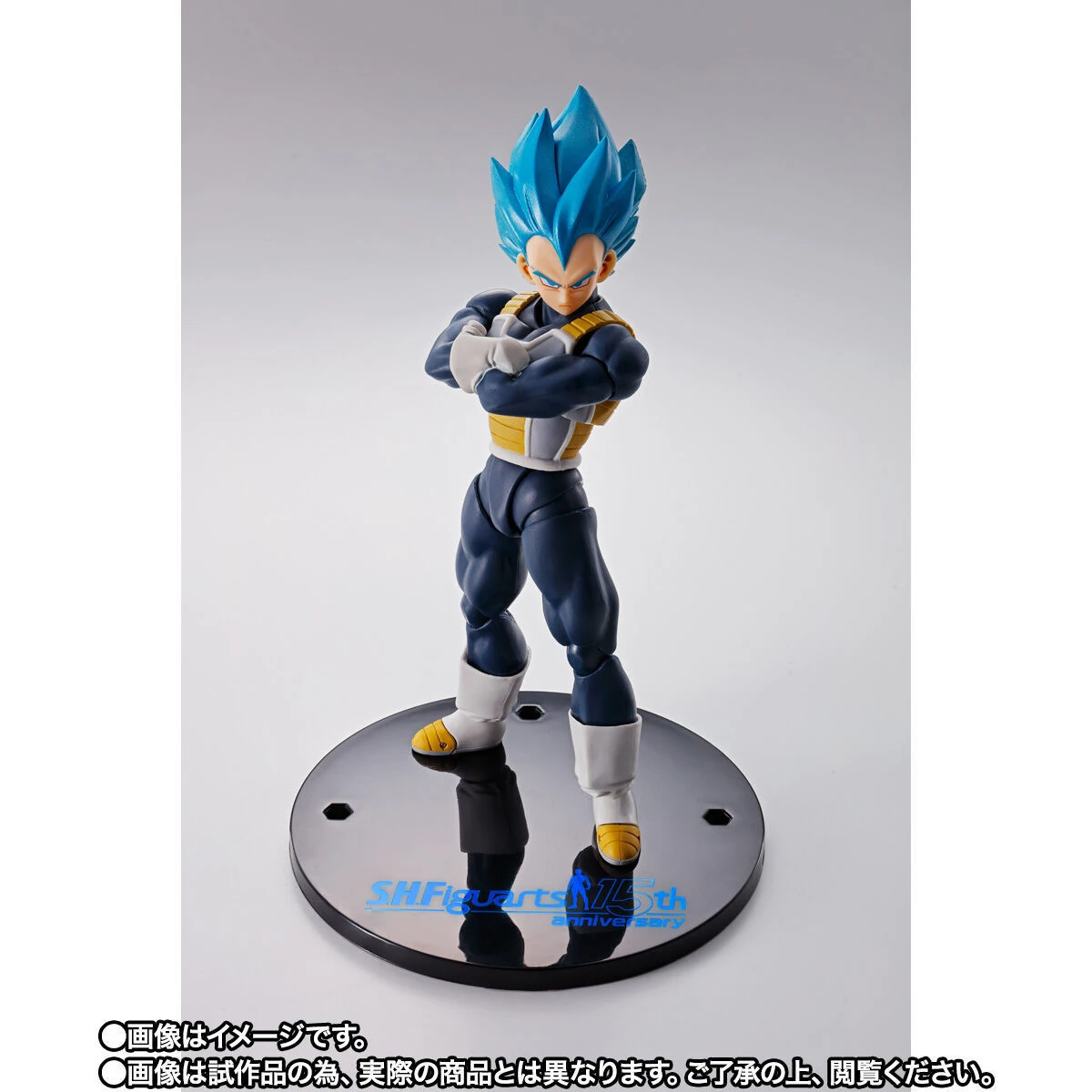 Original bandai shfiguarts anime dragon ball super 15th aniversário super saiyan deus vegeta figura de ação modelo genuíno