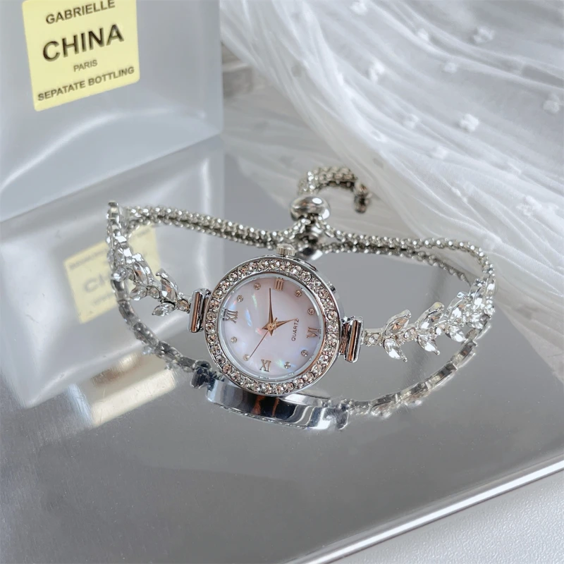 Luxury fishtail chain watch light luxury high quality fashion exquisite niche simple silver elegant waterproof women\'s watch